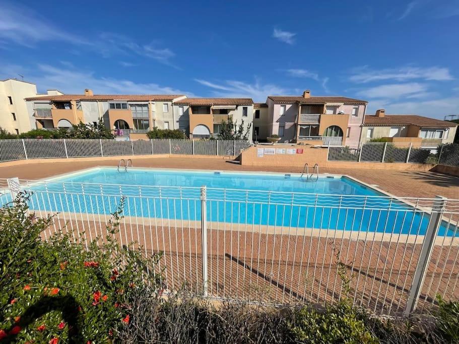 Appartement Cap D'Agde Dans Residence Avec Piscine Exterior foto